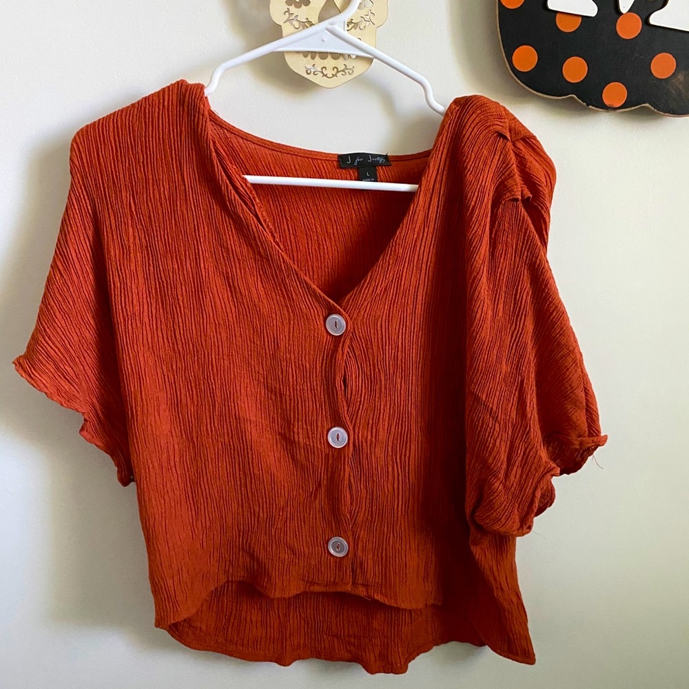Short/cropped top